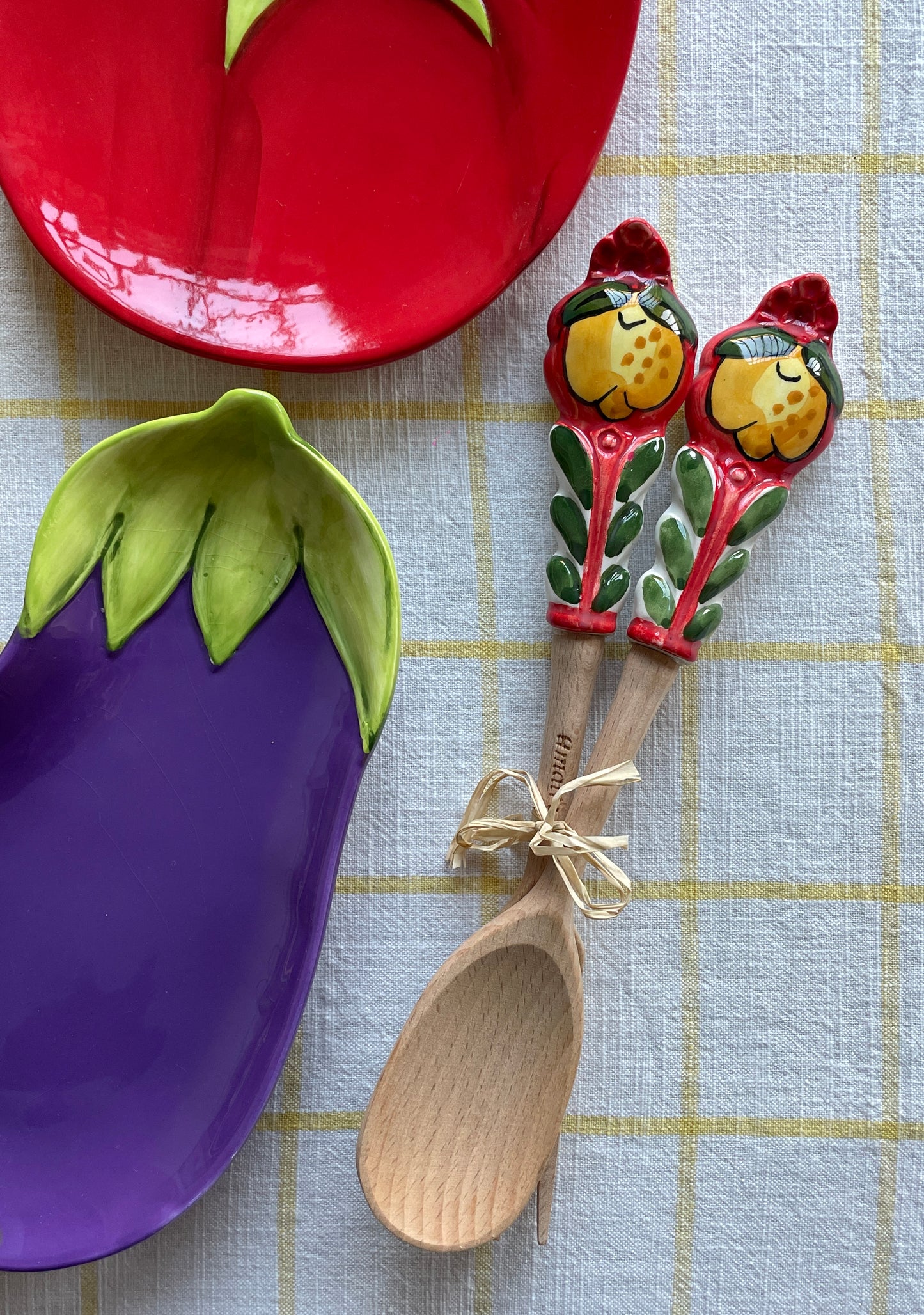 6 assiettes à dessert en forme de fruits et légumes