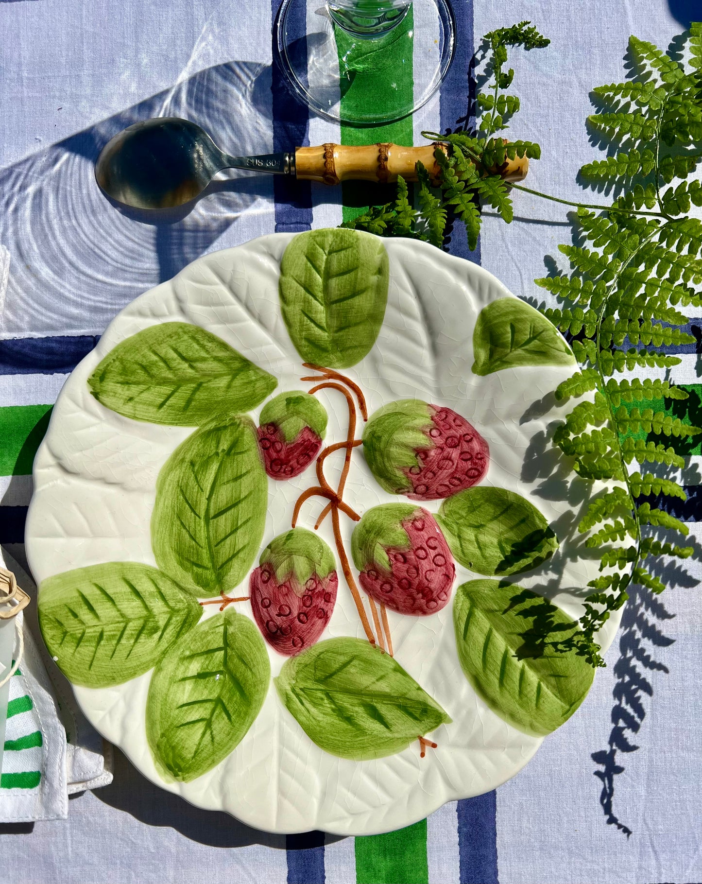 10 assiettes à dessert fruits