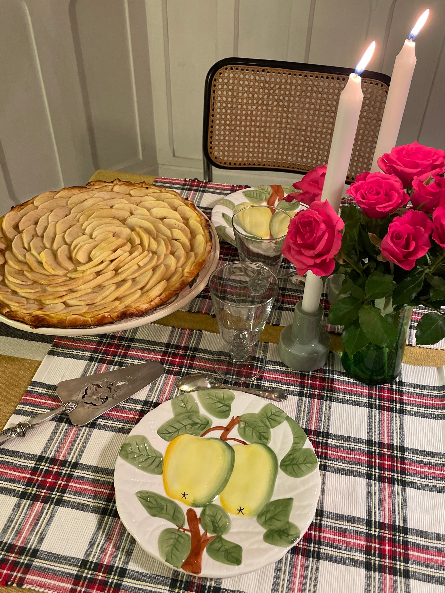 10 assiettes à dessert fruits