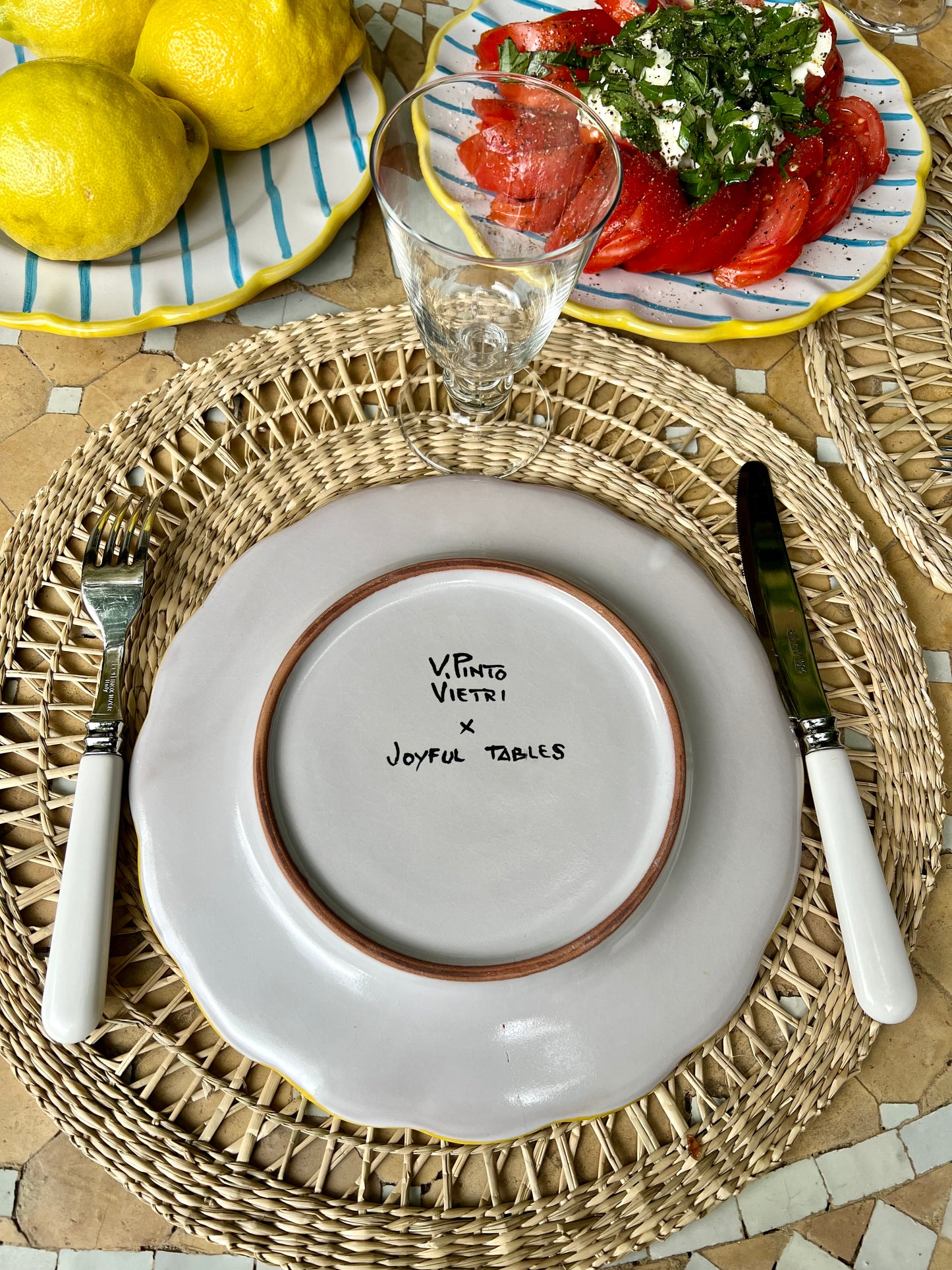 4 assiettes plates rayures bleues