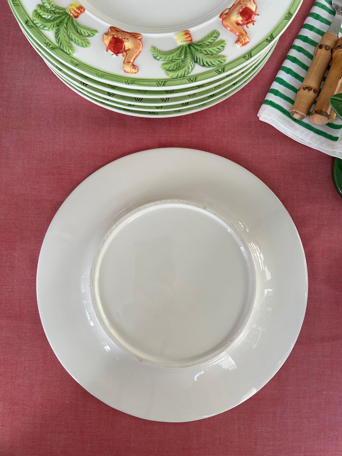 6 assiettes plates décor palmiers et dromadaires