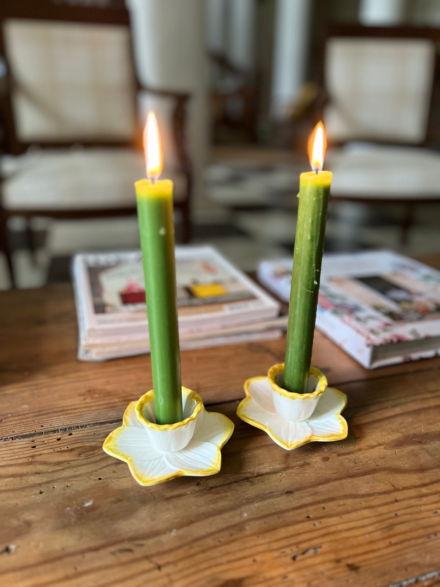 2 bougeoirs fleurs jaune