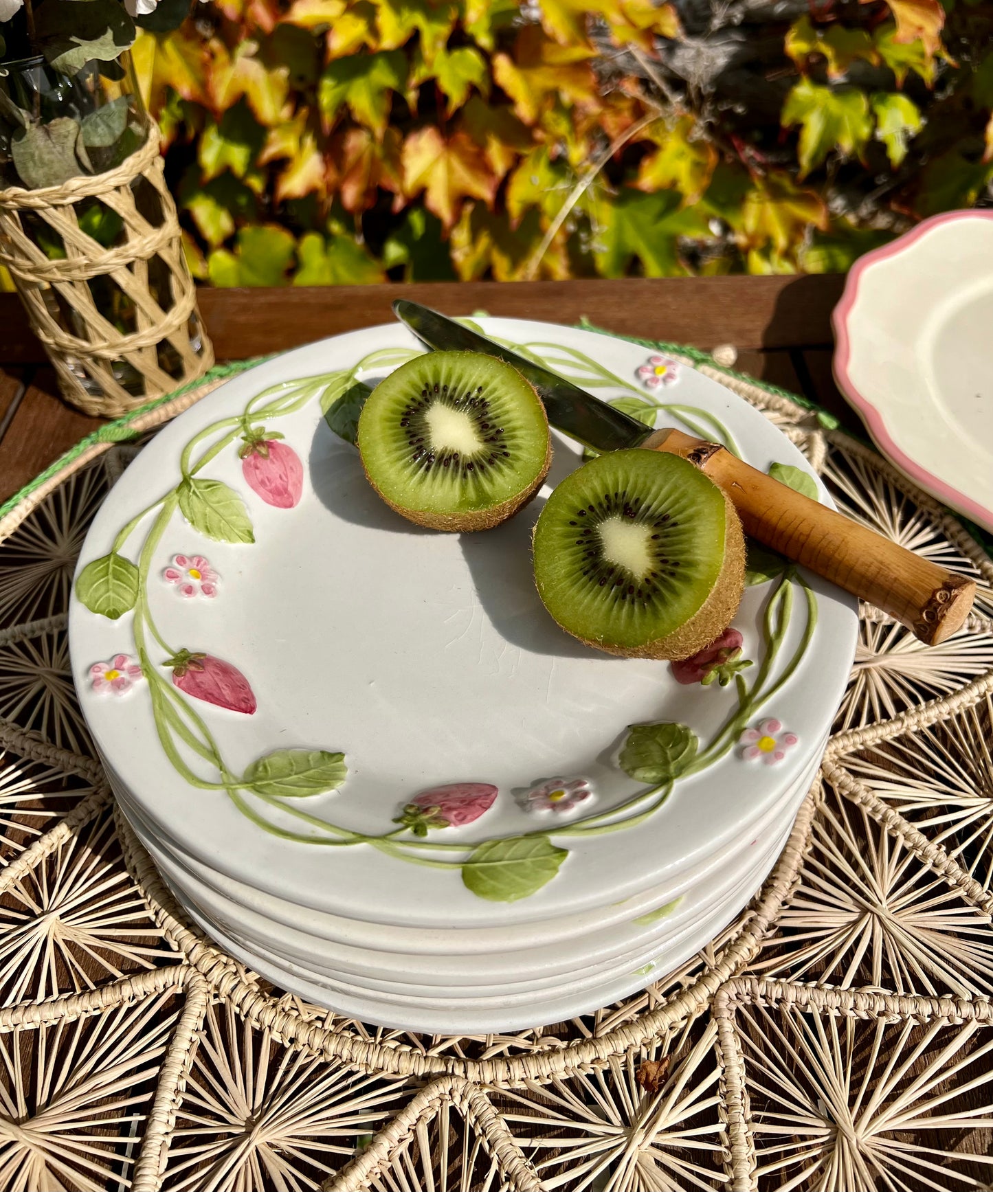 6 assiettes à dessert fraises