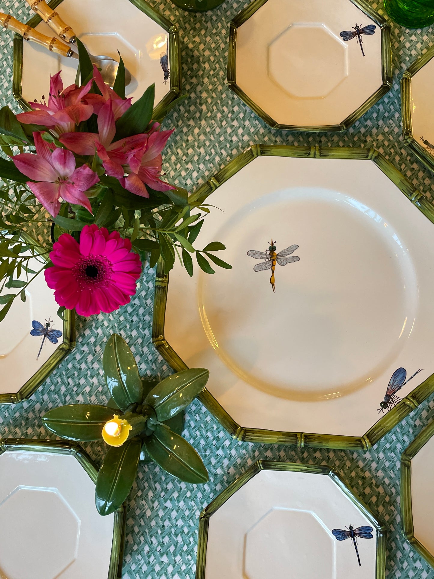 5 assiettes à dessert décor bambou et libellules Made in Italy