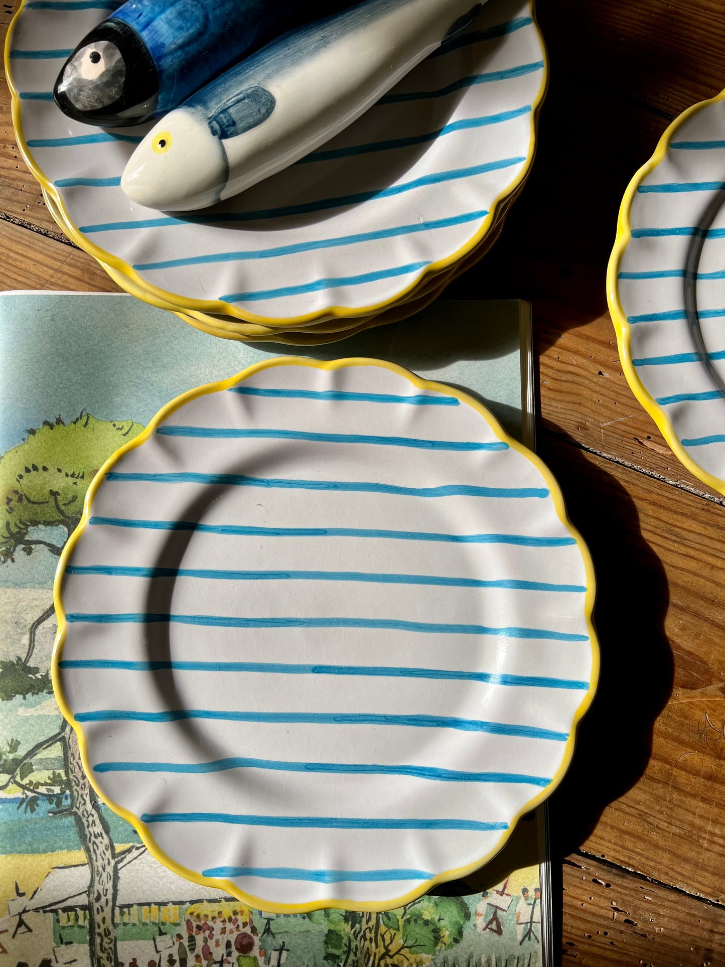 4 assiettes plates rayures bleues