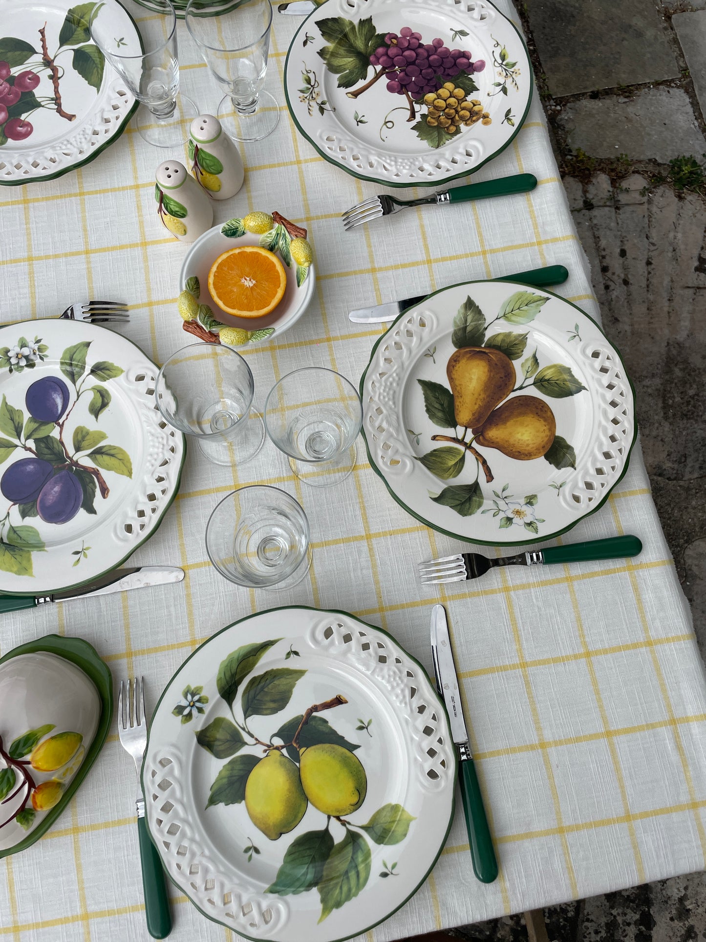 5 assiettes plates décor fruits Made in Italy