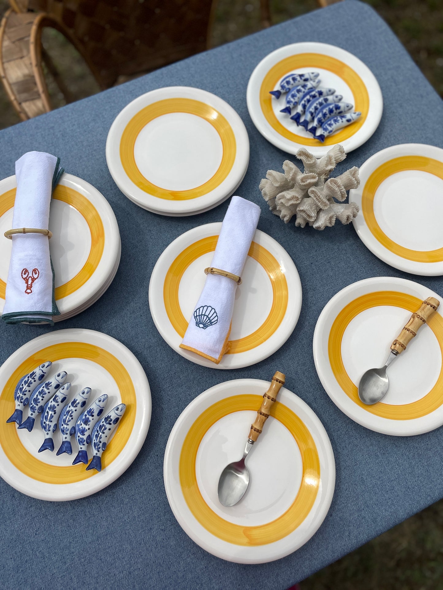 12 assiettes à dessert peintes à la main