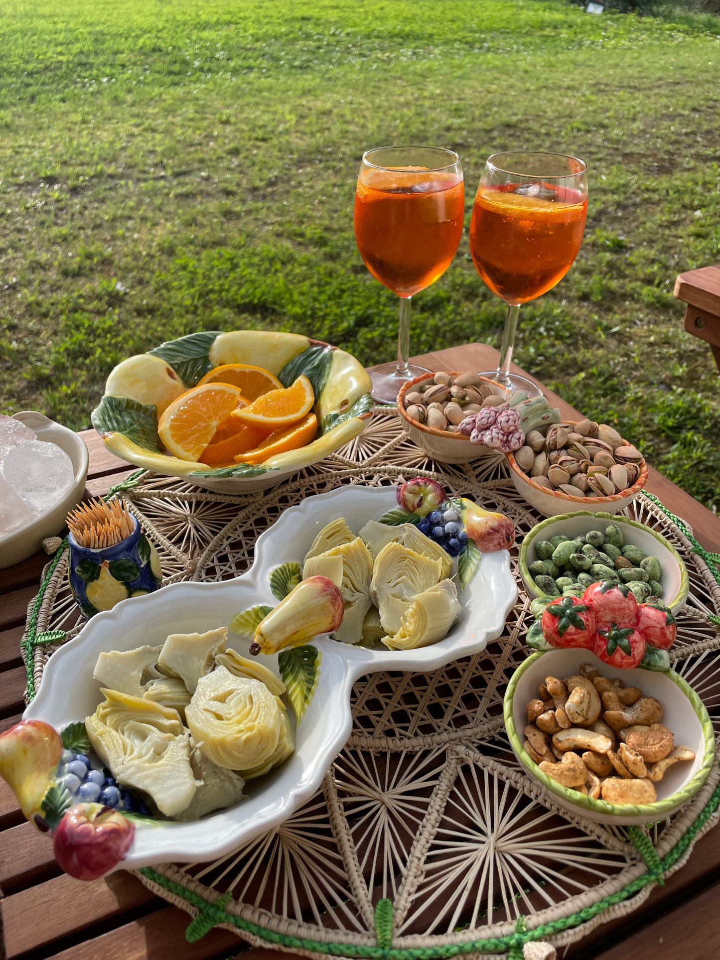 Ensemble de deux petits ramequins apéro