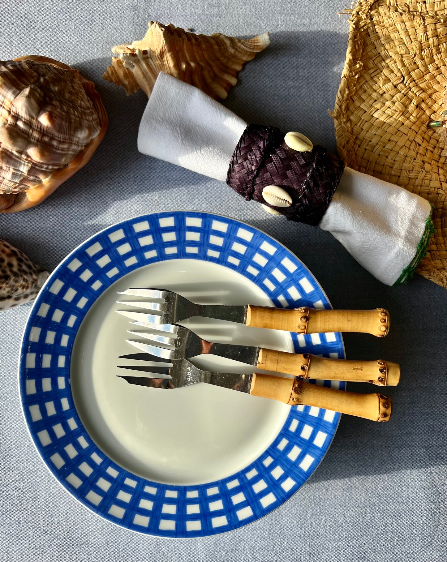 7 assiettes à dessert "Pareo bleu"