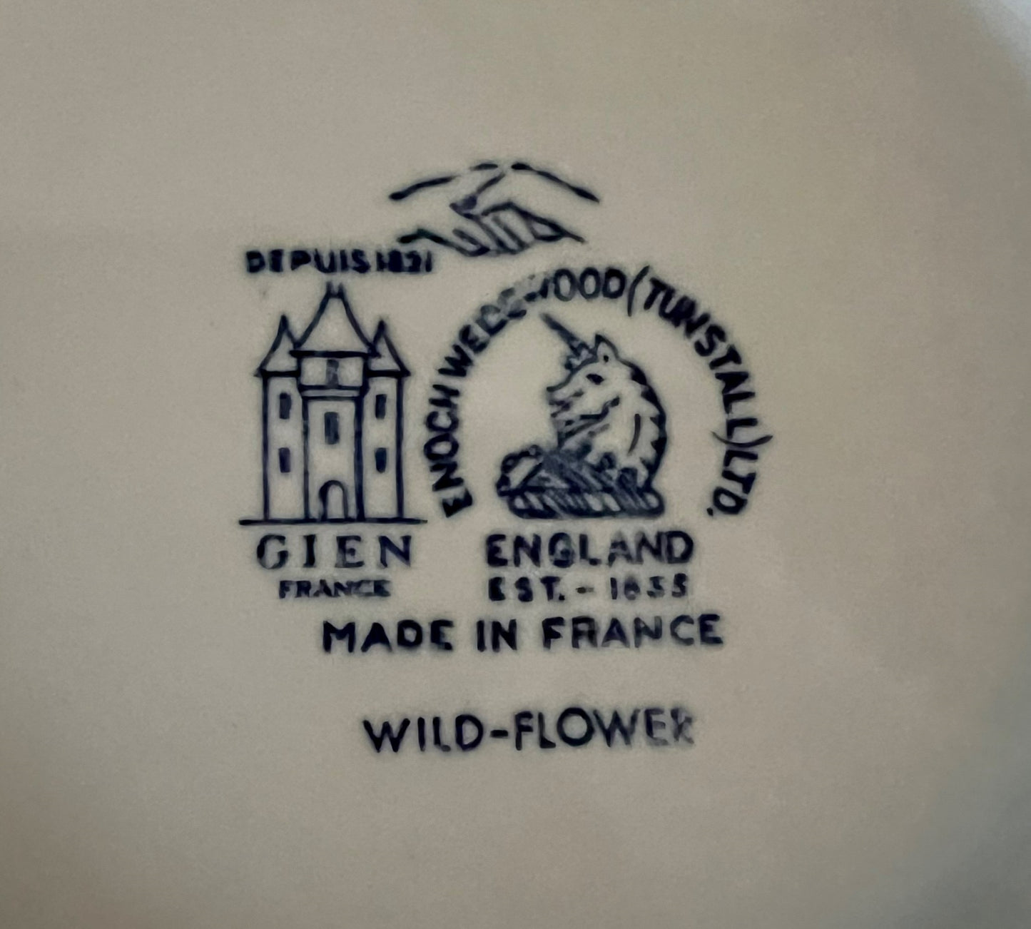 5 assiettes à dessert œillets Gien & Enoch Wedgwood