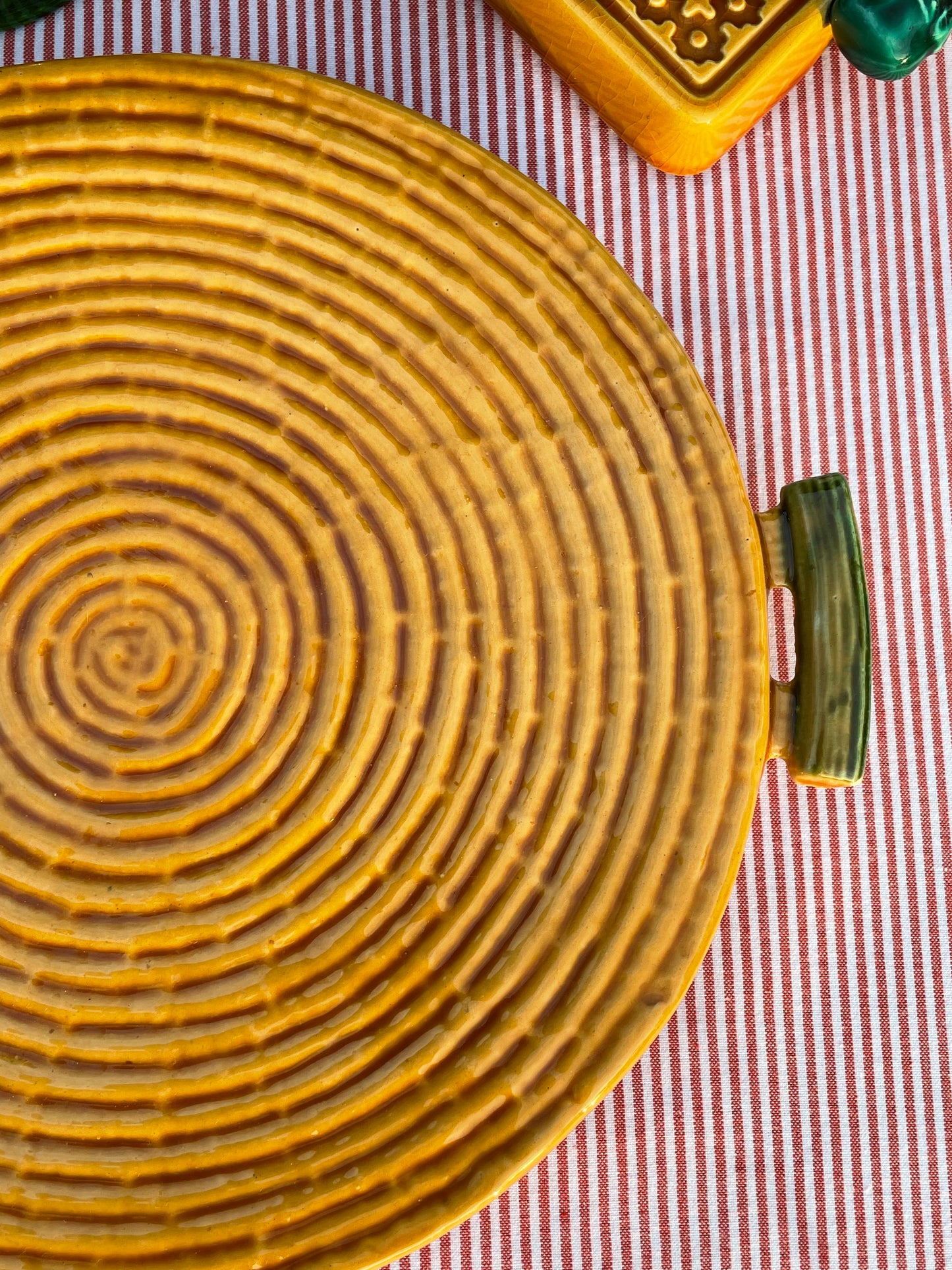Plateau fromage/Plat rond effet paille
