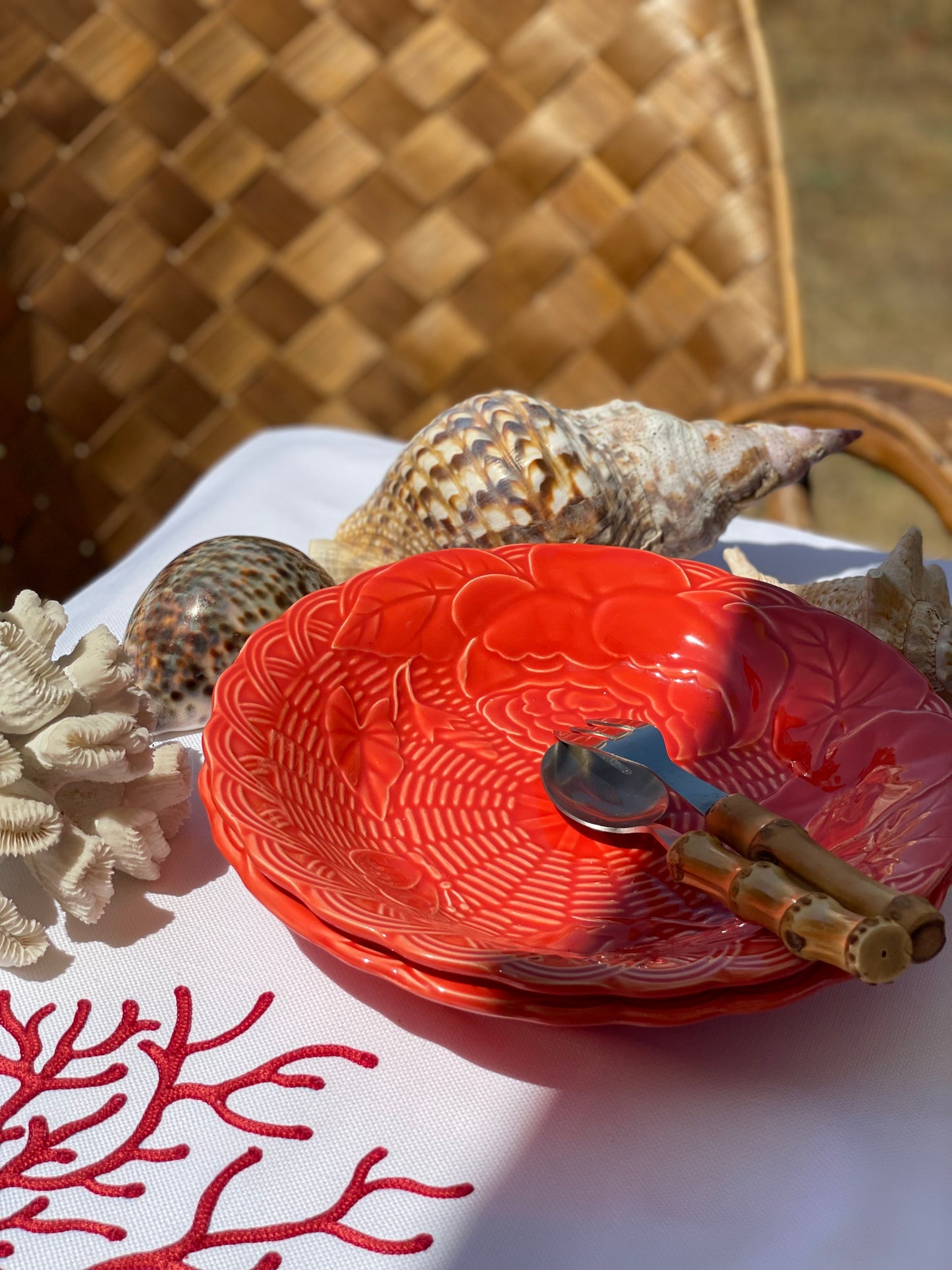 8 assiettes semi creuses corail