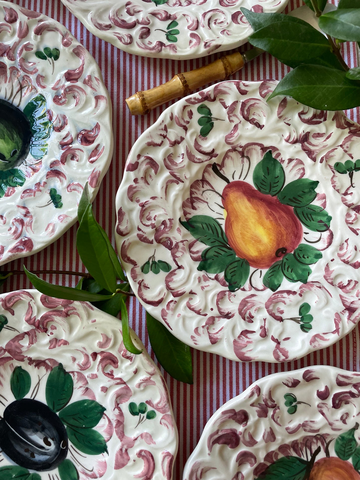 9 assiettes à dessert fruits Made in Italy