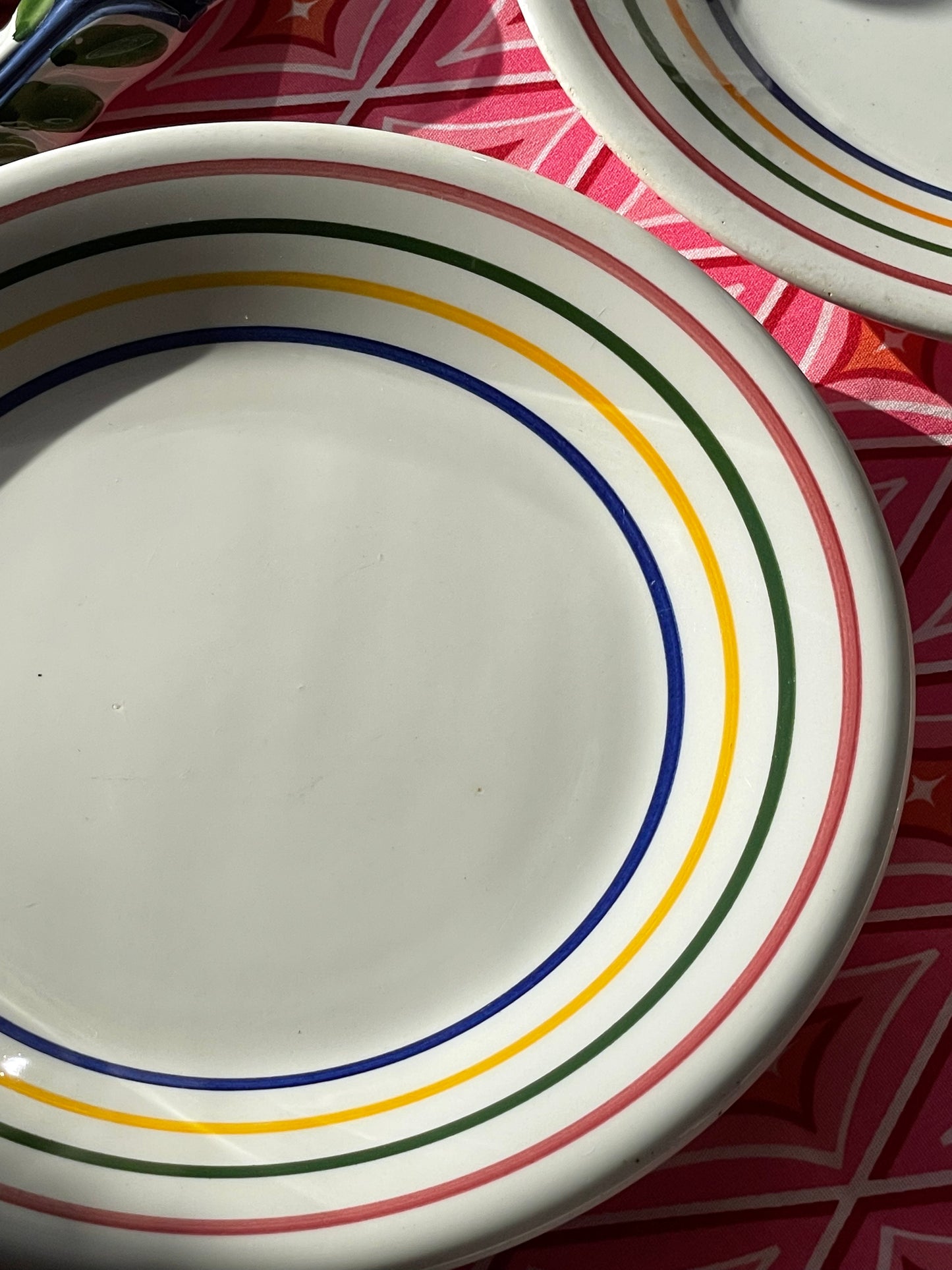 8 assiettes à dessert rayures Made in Italy