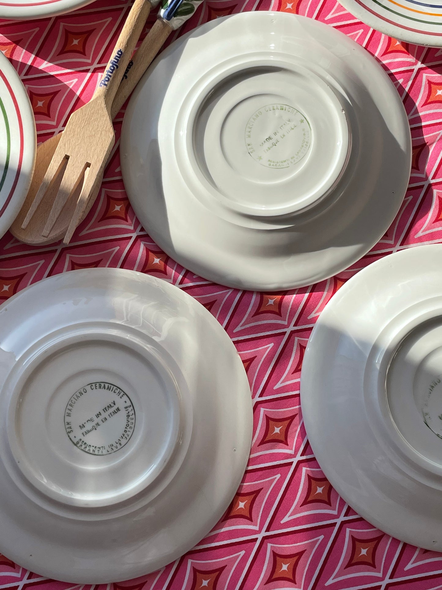 8 assiettes à dessert rayures Made in Italy
