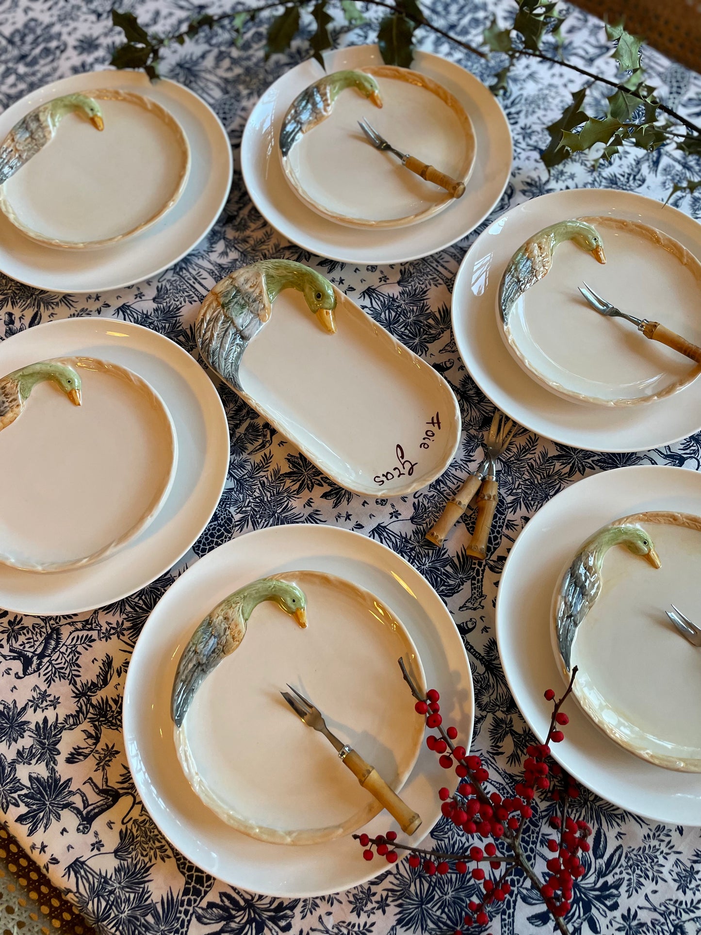 6 petites assiettes foie gras/dessert et un plat foie gras canard