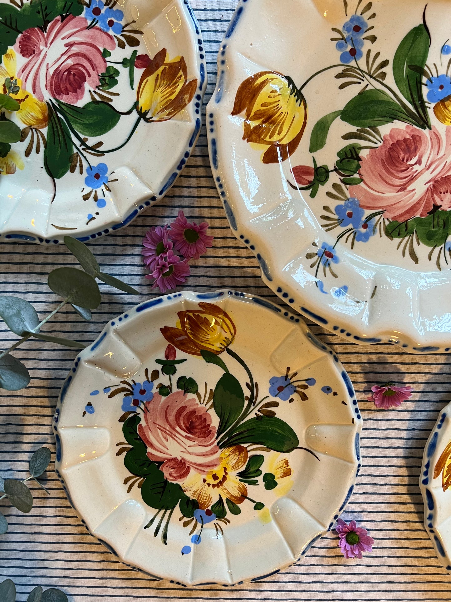 6 petites assiettes dessert fleurs Made in Italy