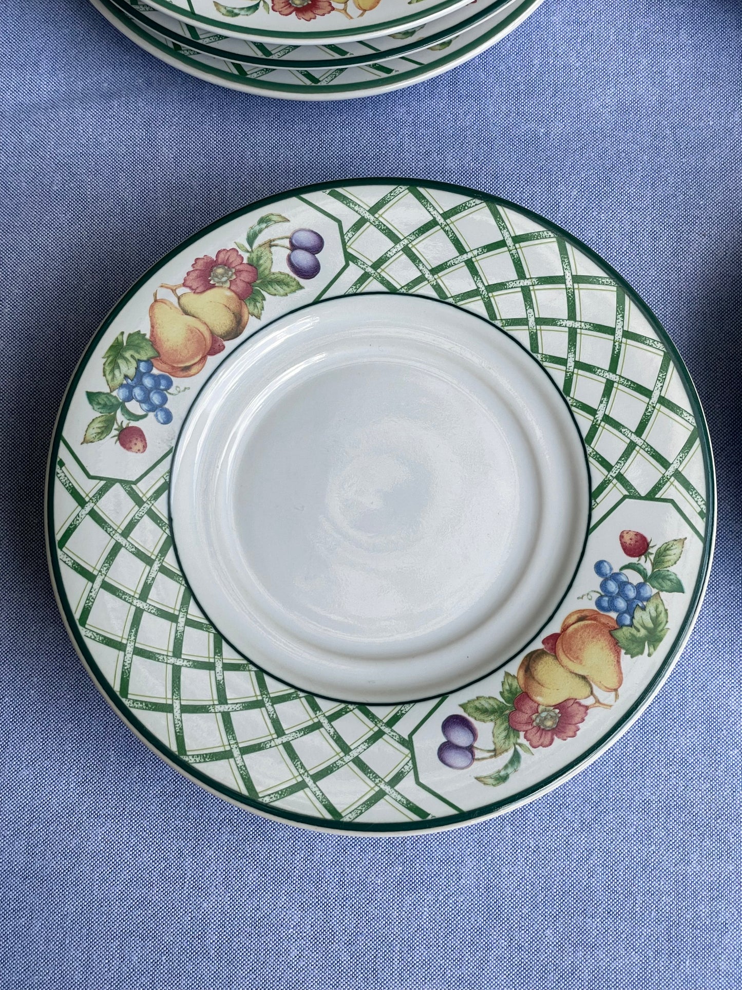 9 coupelles à pain/sous-tasses fruits