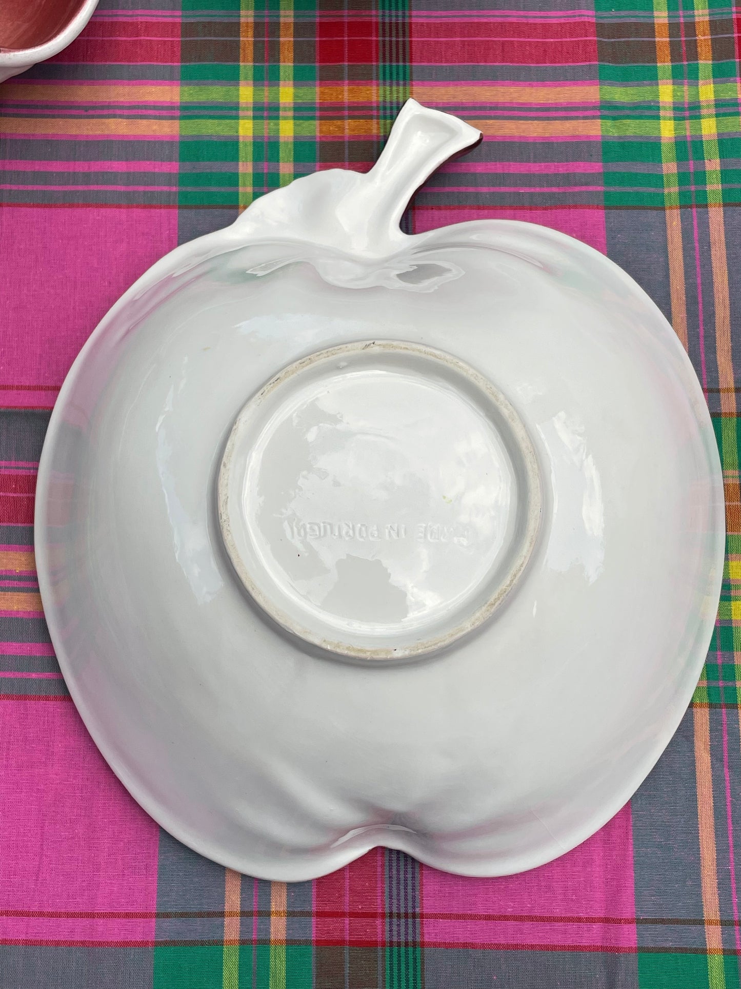 8 coupelles et un grand saladier pommes