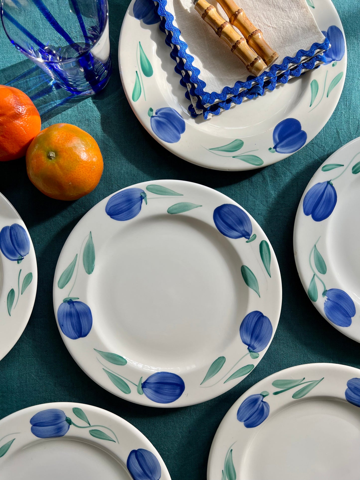 10 assiettes à dessert prunes Made in Italy