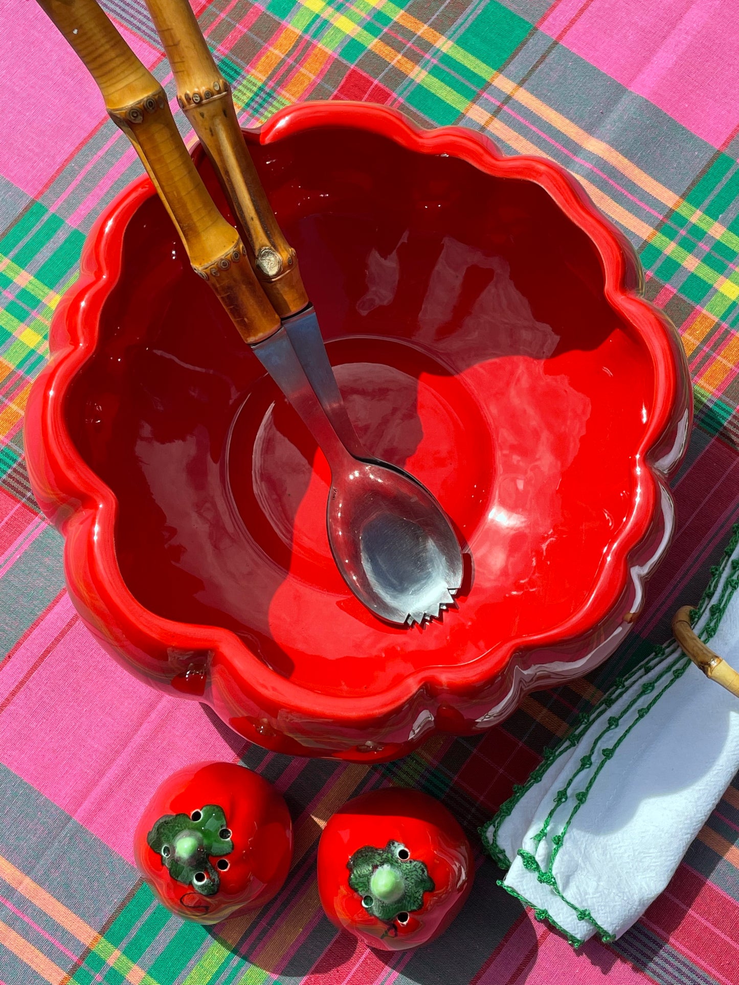 Saladier/salière et poivrière tomate