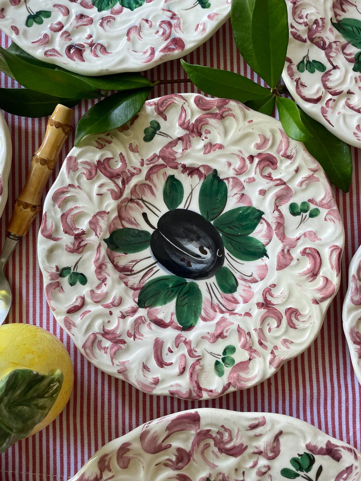 9 assiettes à dessert fruits Made in Italy