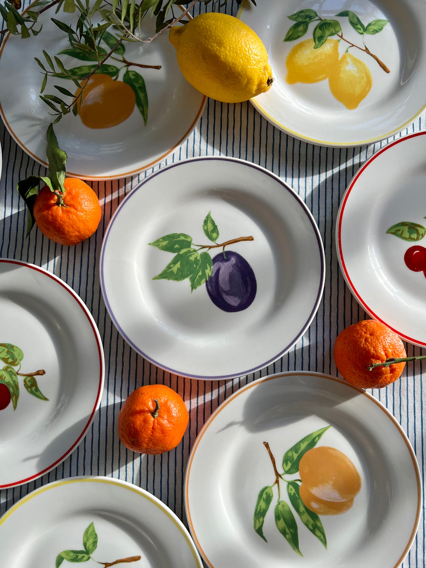 8 assiettes dessert fruits