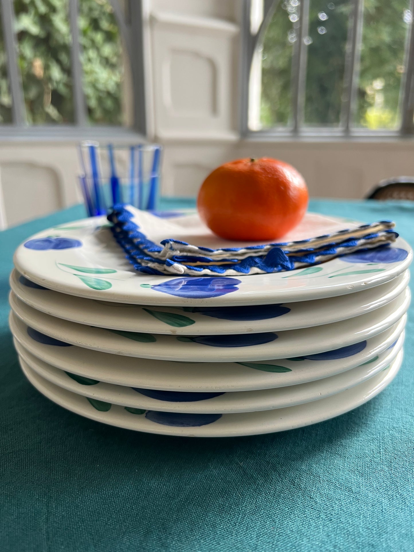 10 assiettes à dessert prunes Made in Italy