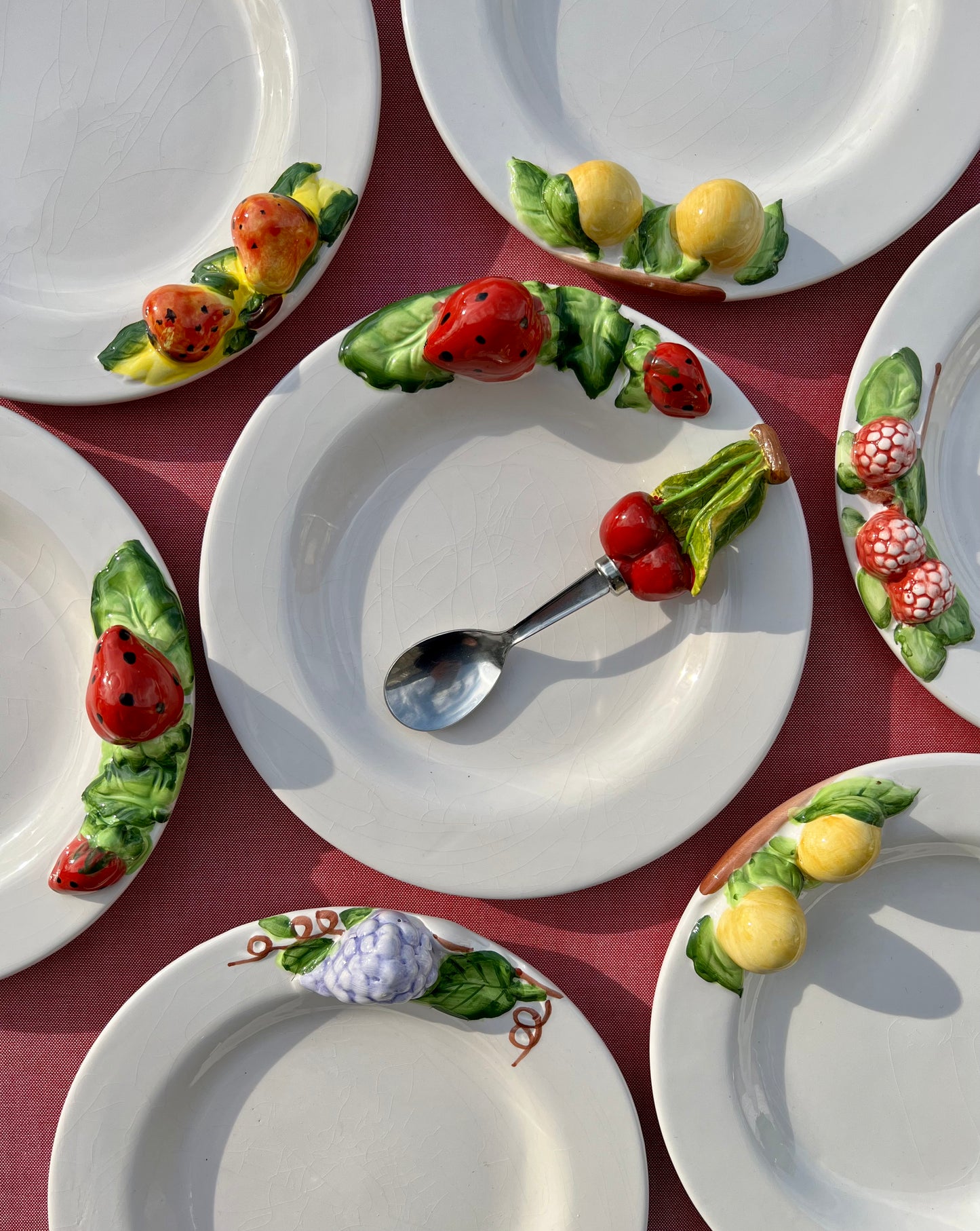 9 assiettes à dessert fruits