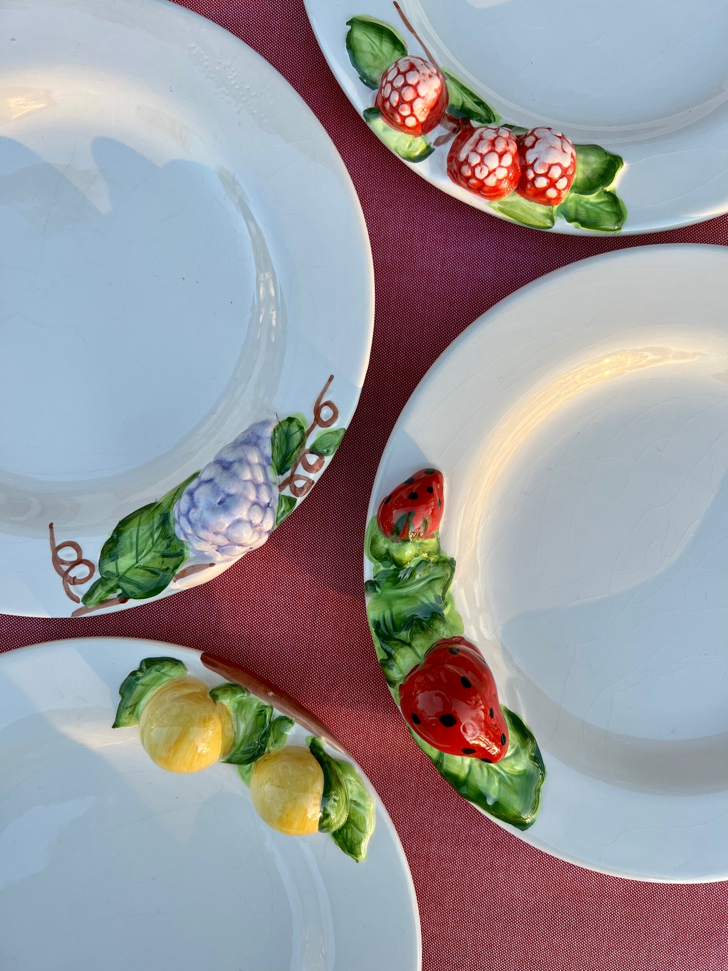 9 assiettes à dessert fruits