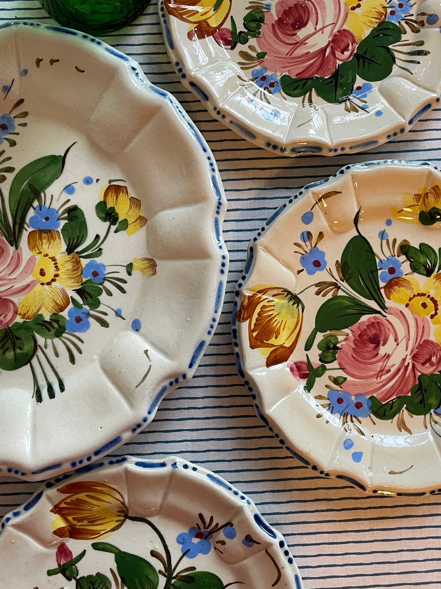 6 petites assiettes dessert fleurs Made in Italy