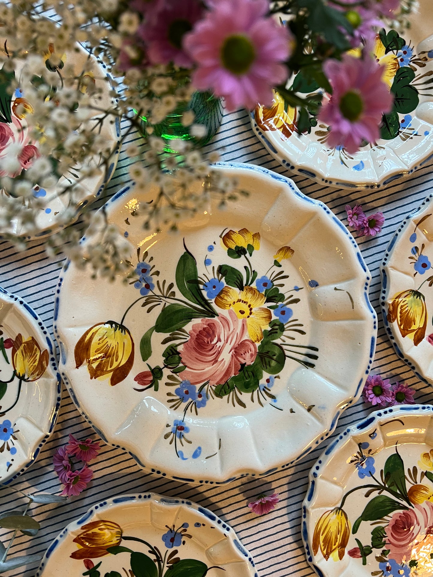 6 petites assiettes dessert fleurs Made in Italy