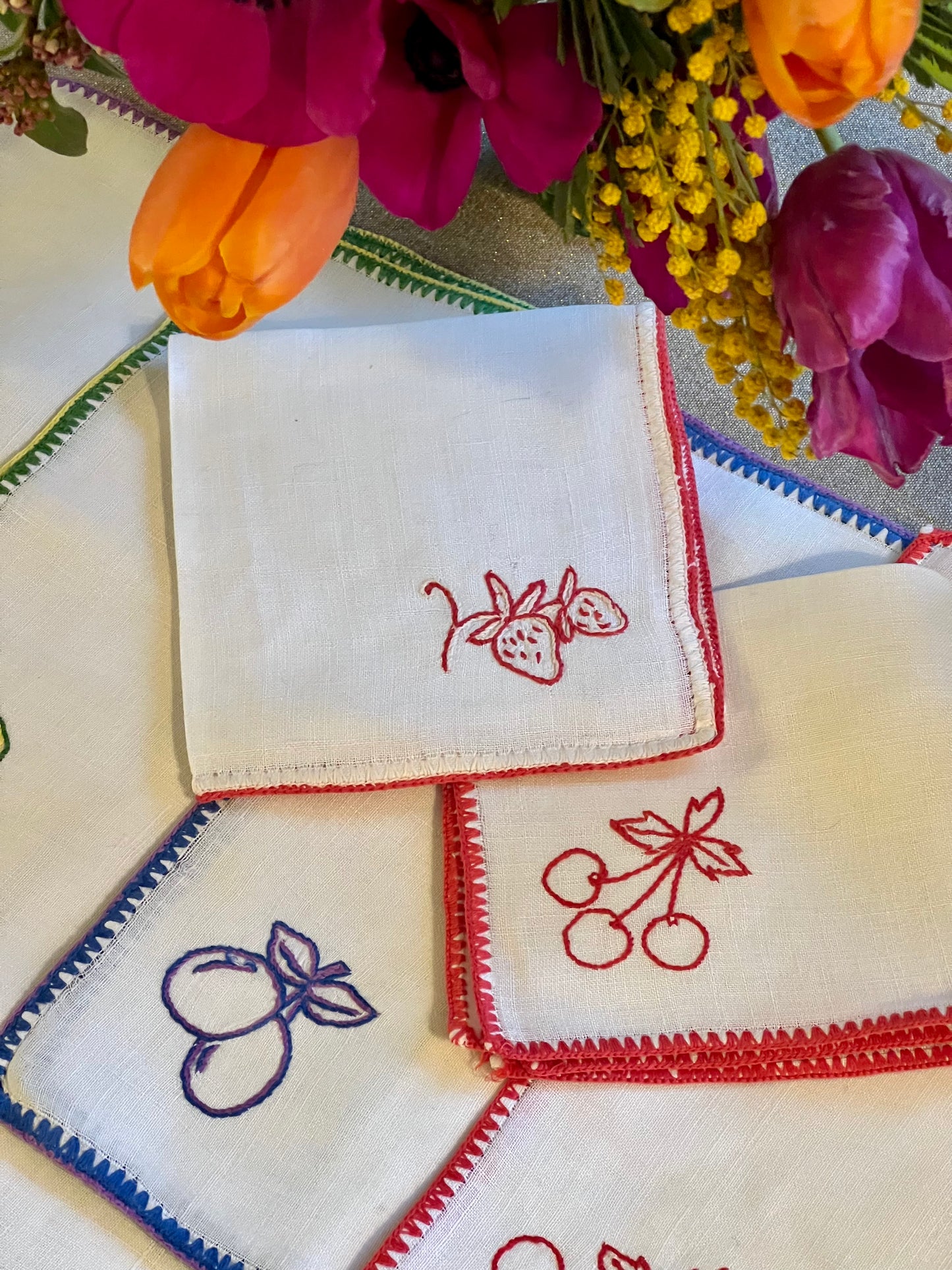 9 Serviettes de table fruits