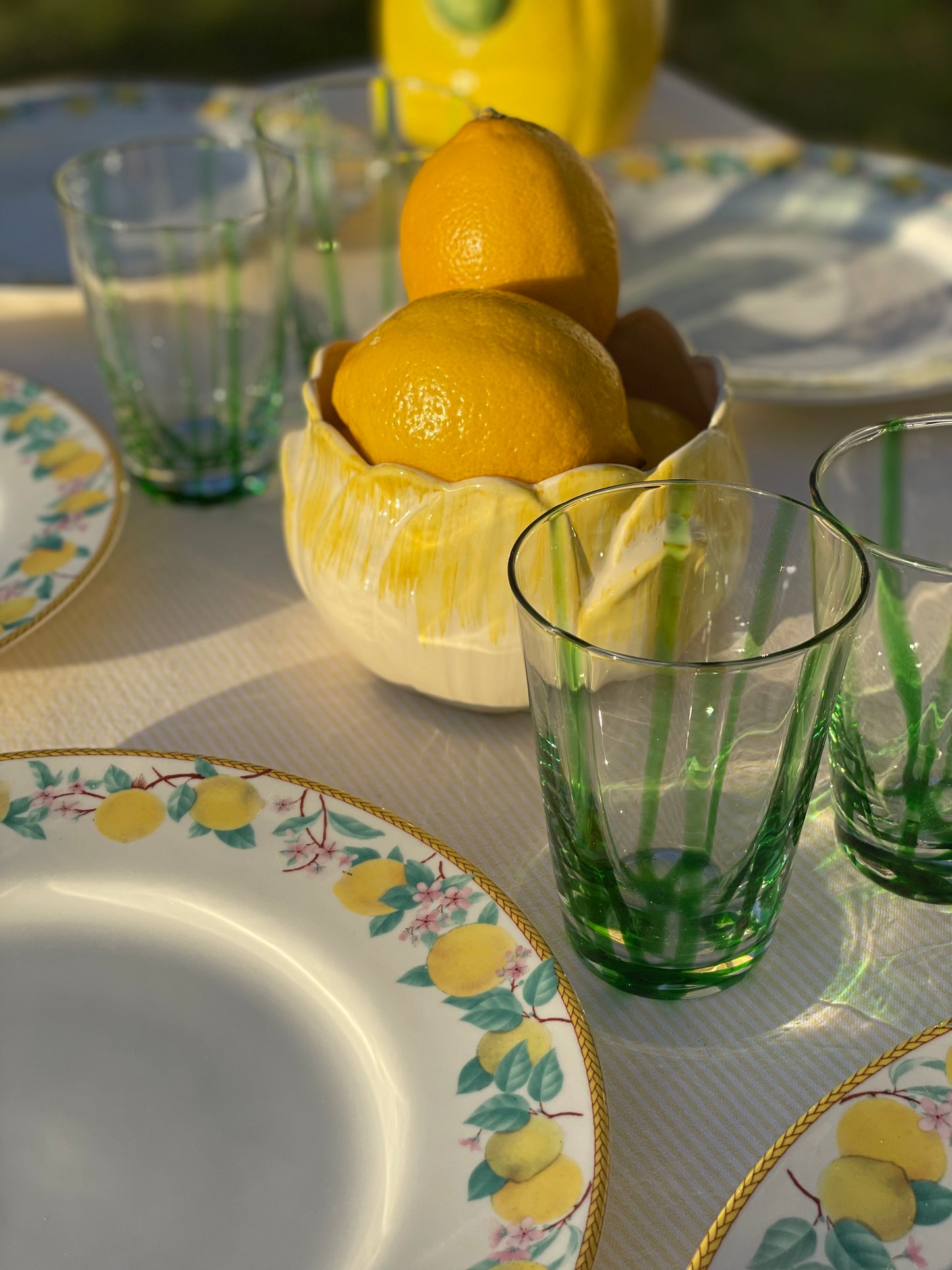 Pot fleur jaune