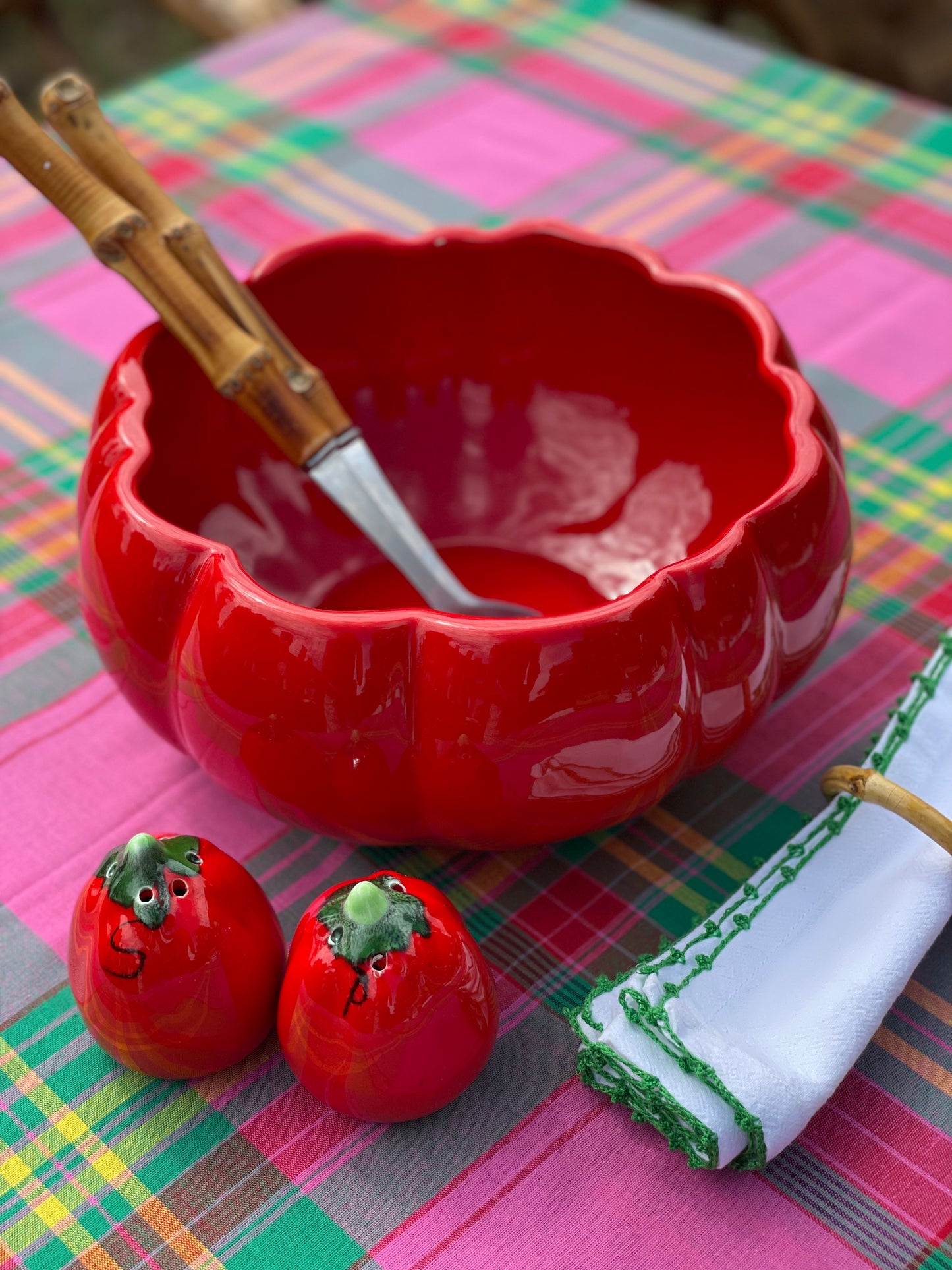 Saladier/salière et poivrière tomate