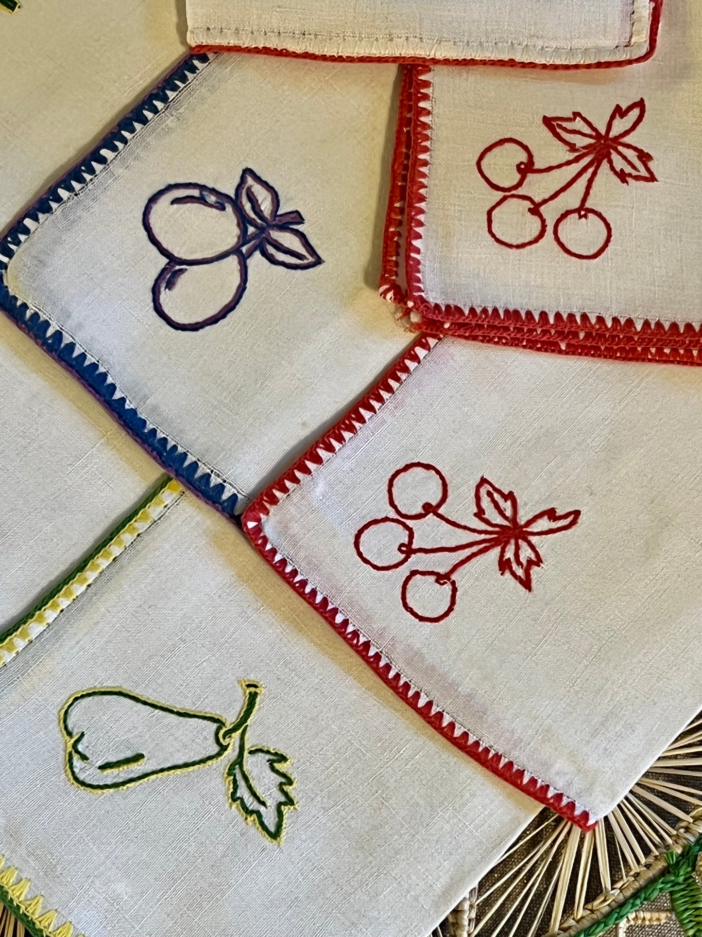 9 Serviettes de table fruits