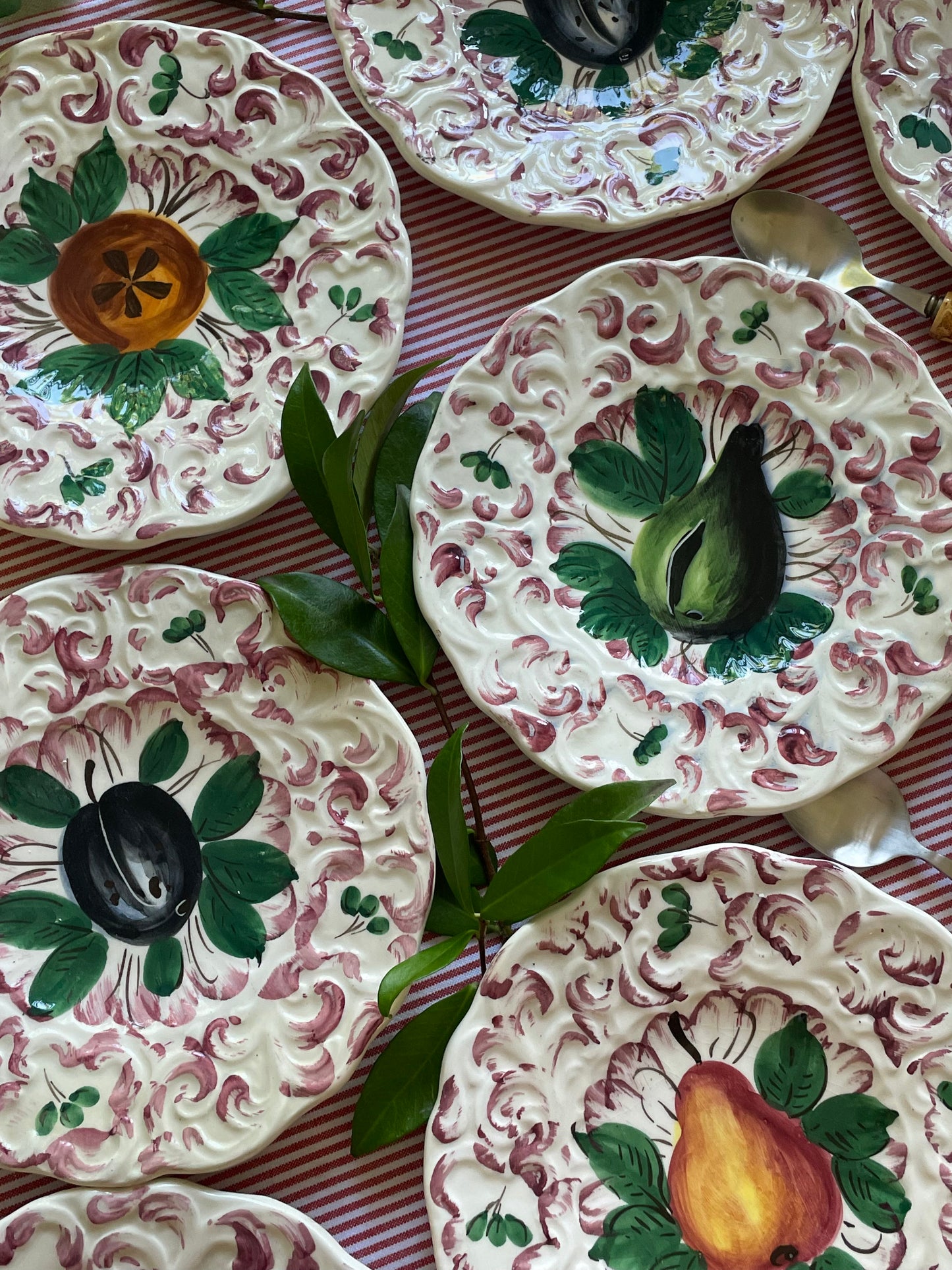 9 assiettes à dessert fruits Made in Italy
