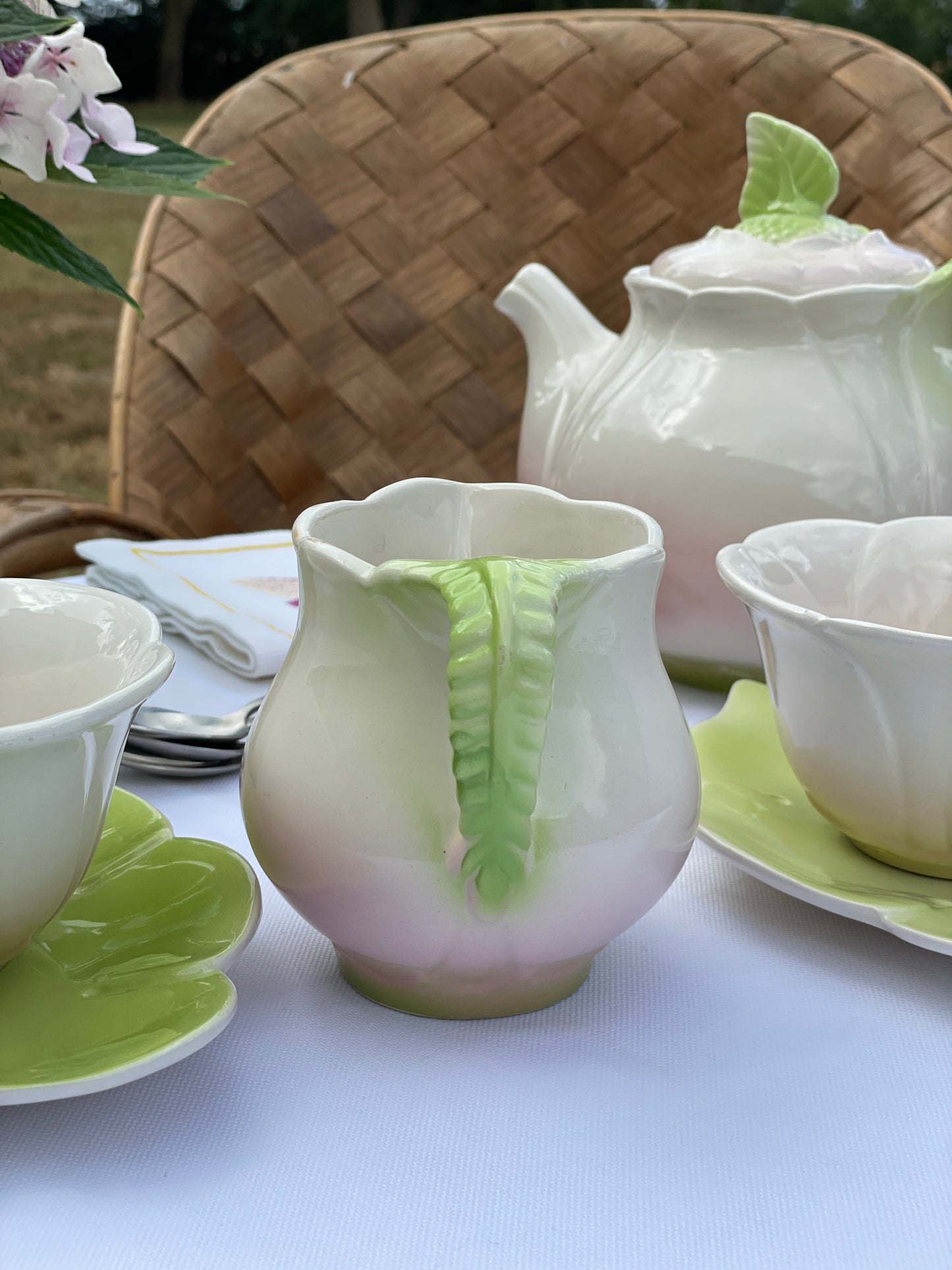 Ensemble petit déjeuner fleurs
