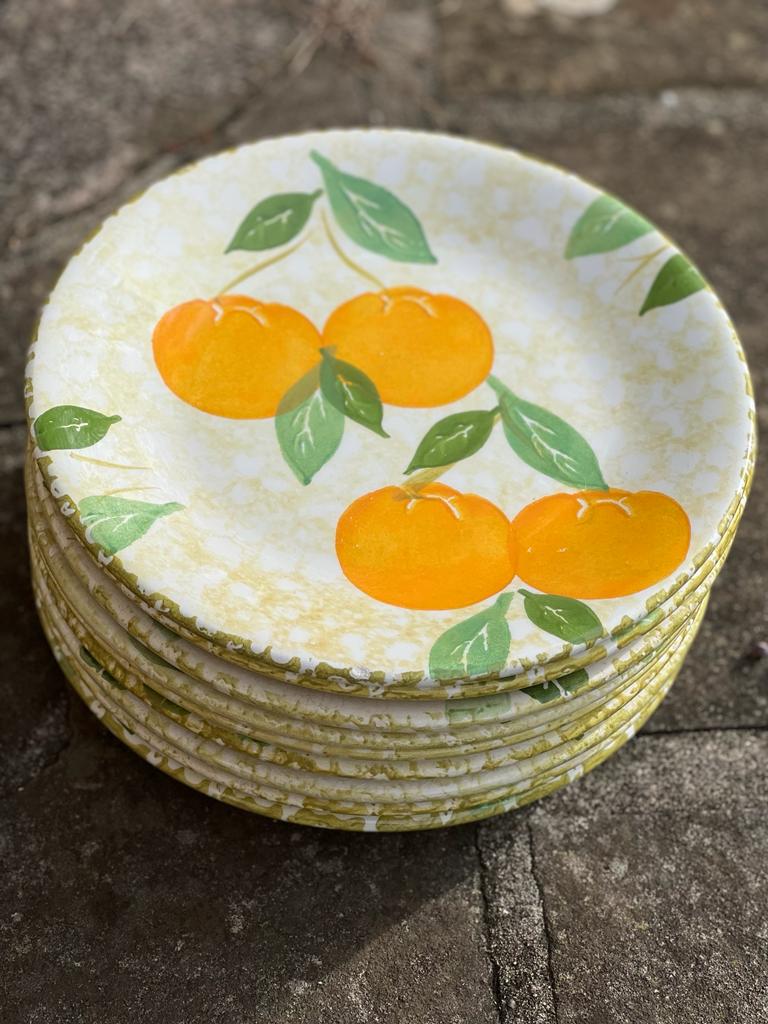 8 assiettes plates oranges Made in Italy