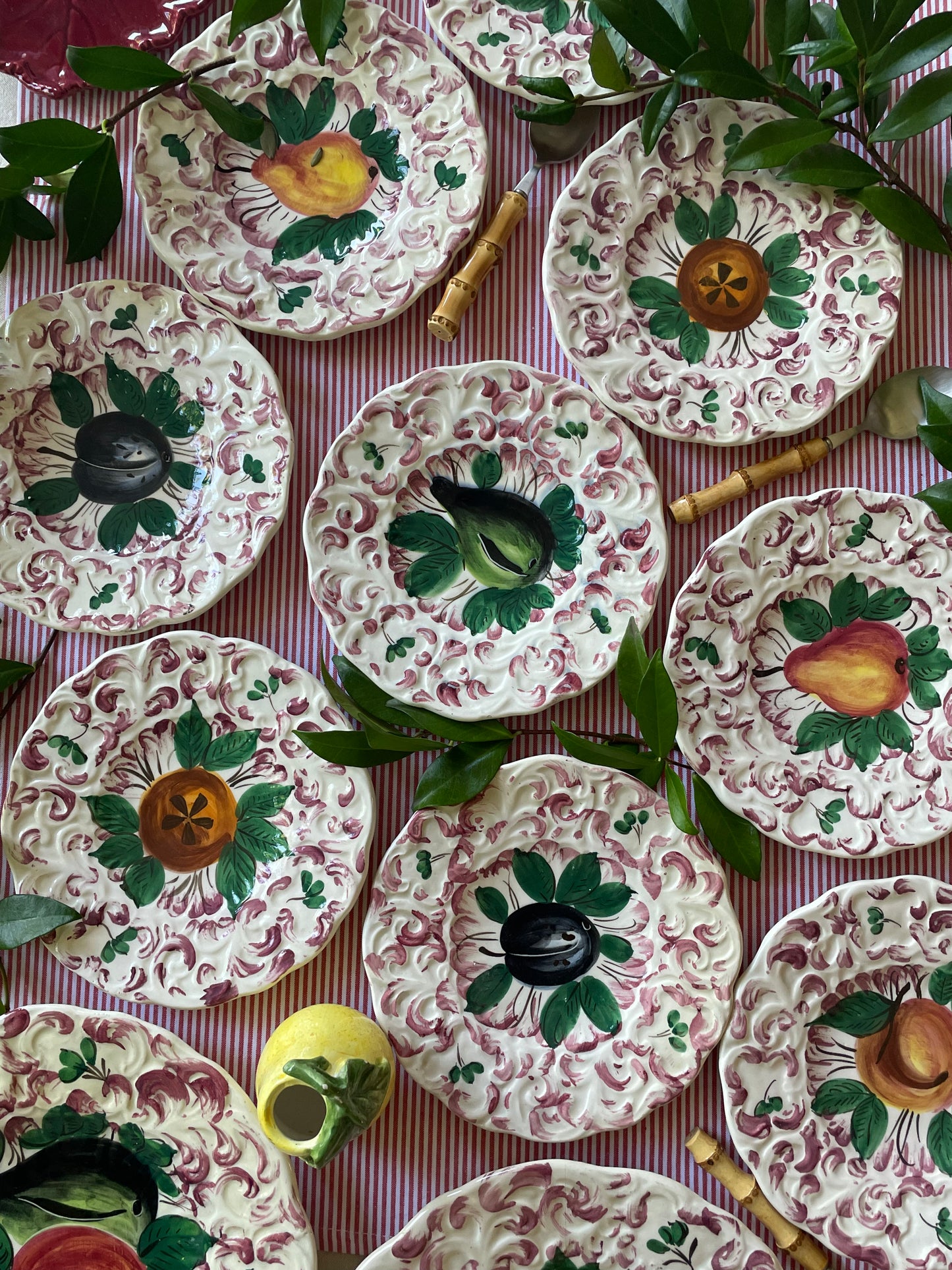 9 assiettes à dessert fruits Made in Italy