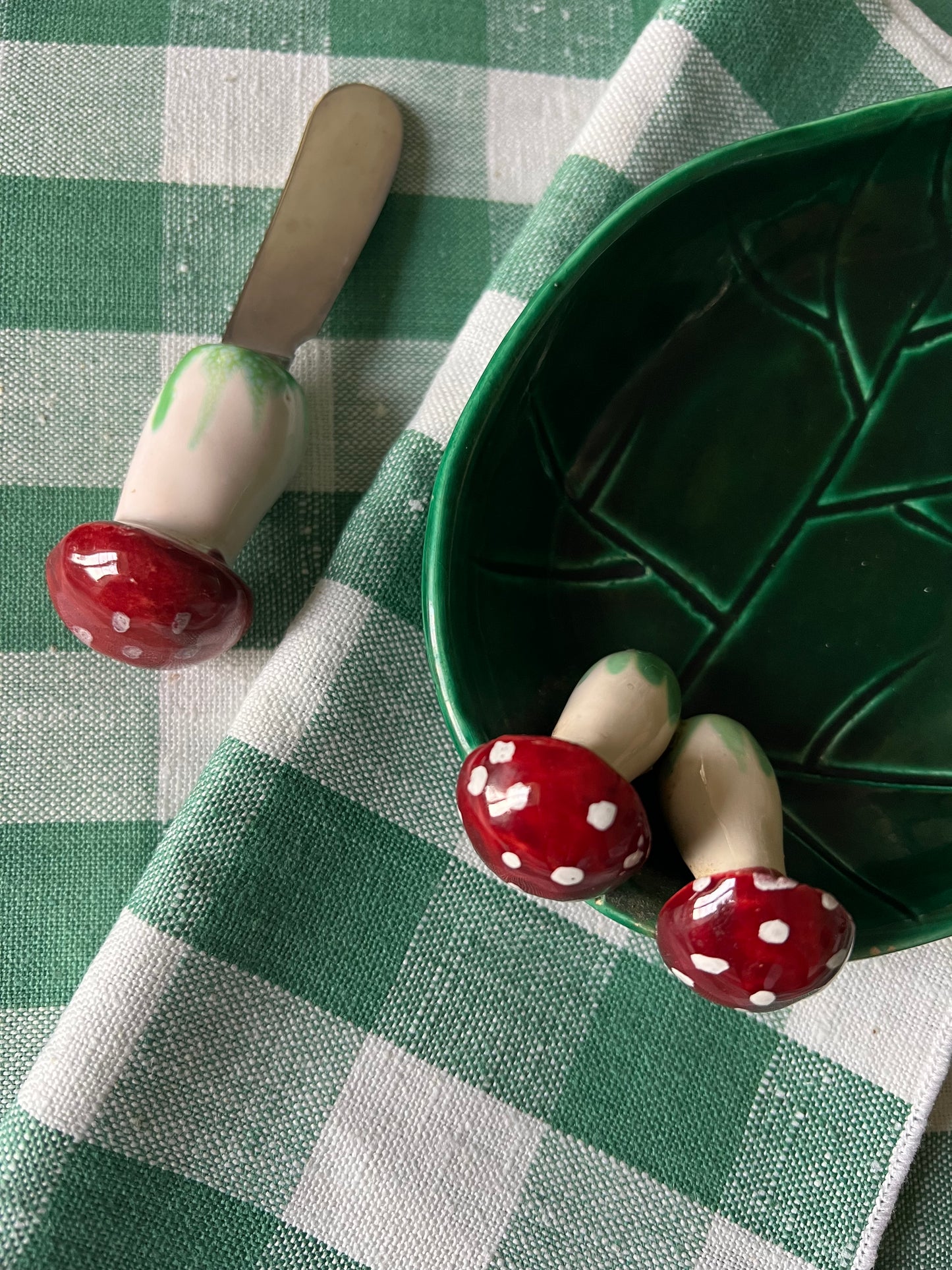 Petit beurrier champignons et son couteau