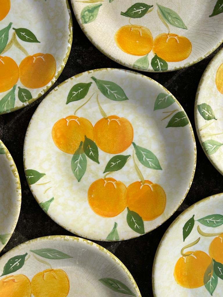 8 assiettes plates oranges Made in Italy